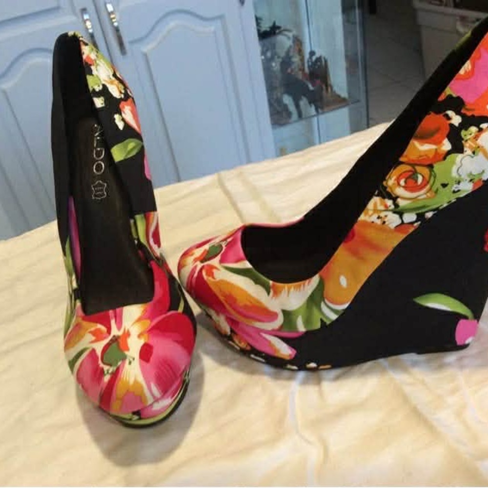 Aldo Black Floral Platform Wedge Heels